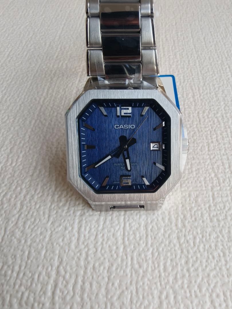 Casio MTP-B195D-2AVDF Watch with Blue Dial and 5 ATM Waterproof — Japan Import