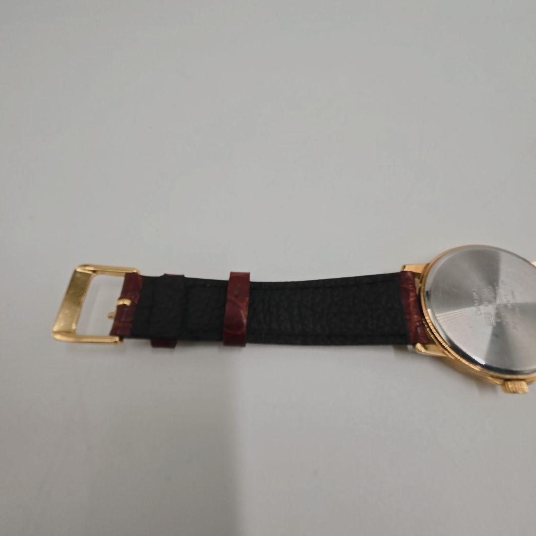 Casio MTP-1174 Quartz Watch with White Dial and Leather Strap for Men — Japan Import