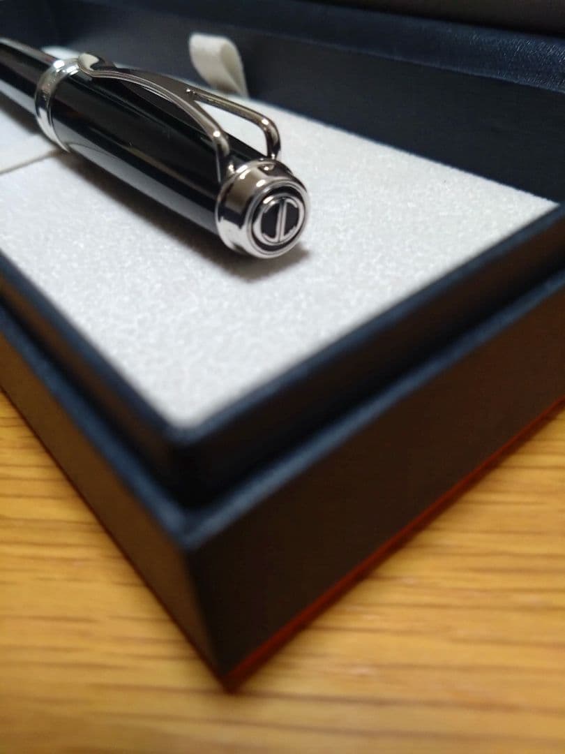 Davidoff Resin Ballpoint Pen 1911 Swiss Luxury Brand Rare and Excellent Condition — Japan Import