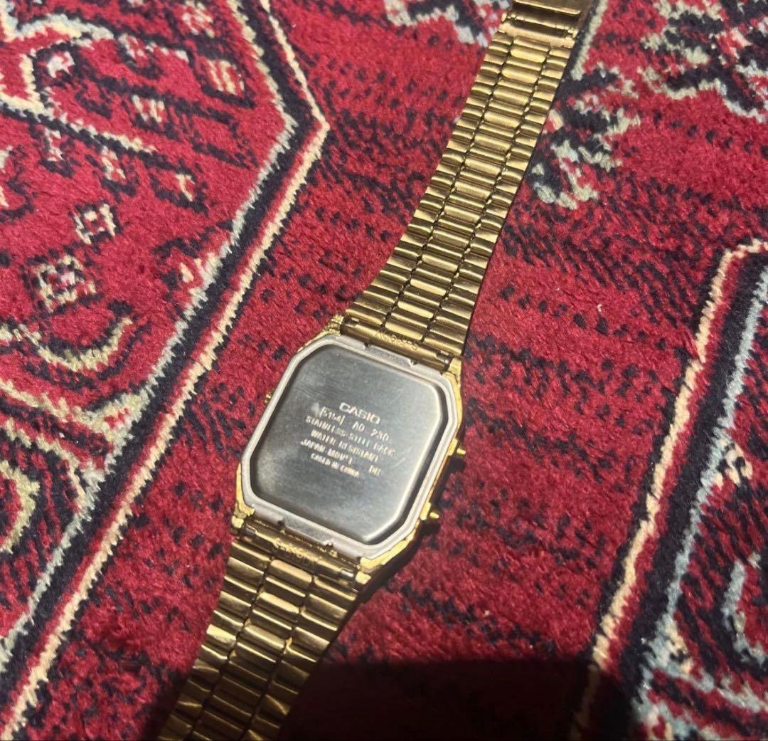 Casio AQ-230 Gold