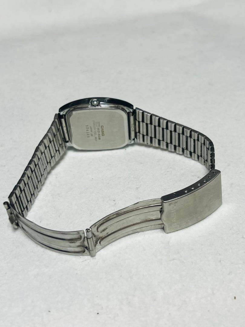 Casio MQ-505 Men's Watch with Quartz Movement and Silver Dial — Japan Import