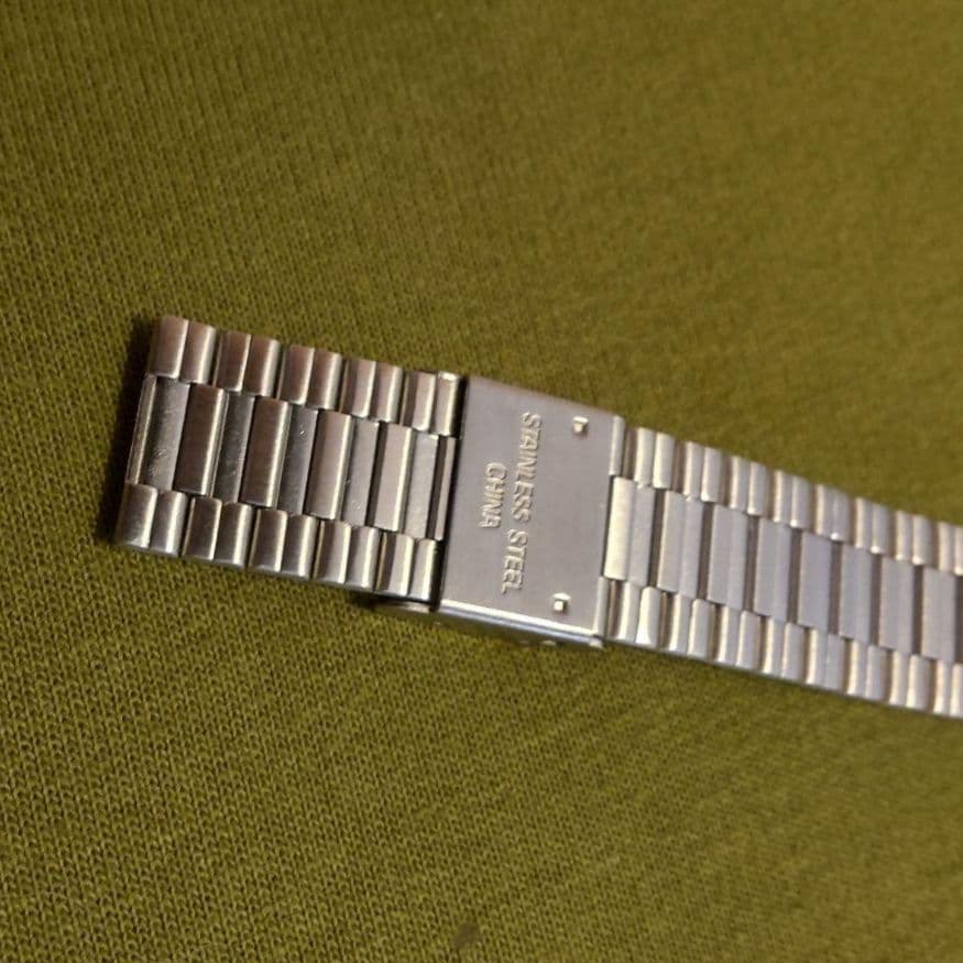Casio Data Bank DBC 611 Digital Watch Silver