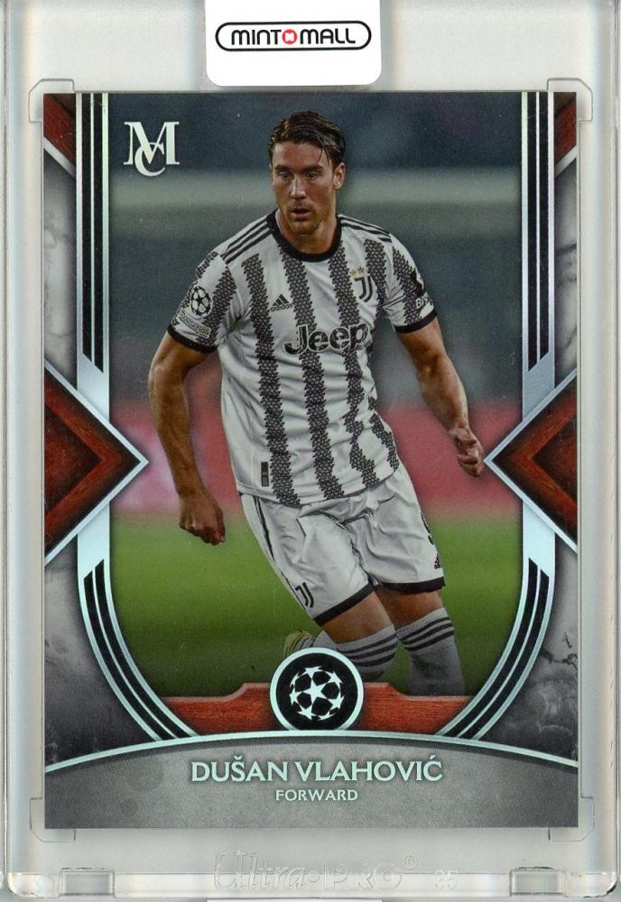 2022-2023 Topps Museum Collection Dusan Vlahovic Base football trading card