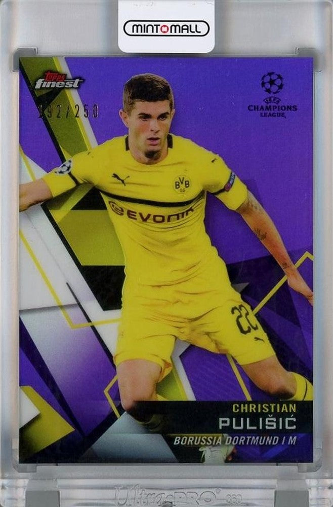 2018-19 Topps Finest UEFA Champions League Christian Pulisic Purple Refractors #90 trading card with serial 192/250 and visible scratches