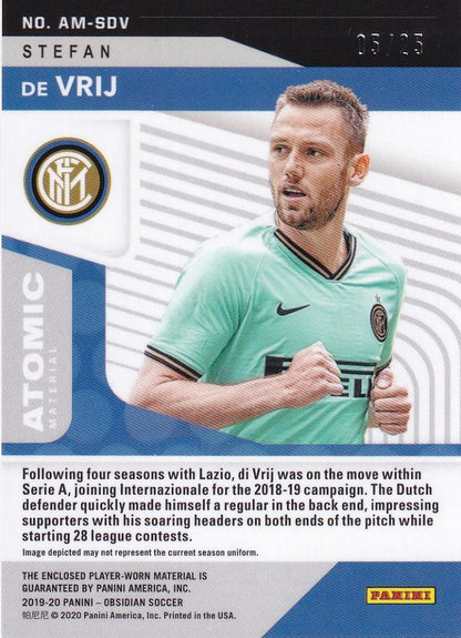 2019-20 Panini Obsidian Stefan de Vrij FC Internazionale Milano Atomic Material Relics Green Parallel trading card