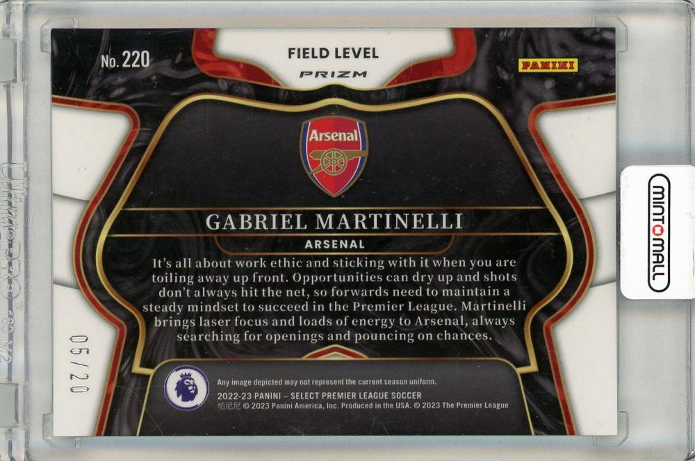 22-23 PANINI SELECT PREMIER LEAGUE SOCCER Gabriel Martinelli field level / white 05/20