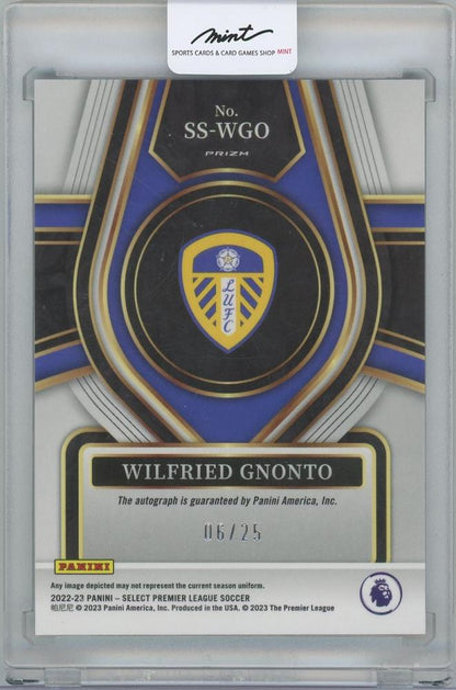 2022-23 PANINI Select English Premier League Tie-Dye Signatures card of Wilfried Gnonto Leeds United numbered 06/25