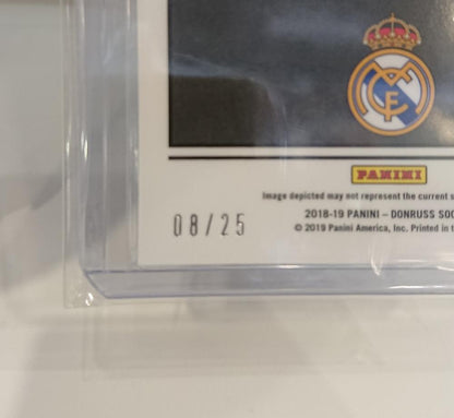 2018-19 Panini Donruss Optic Toni Kroos Black Velocity #29 Jersey Number card serial 8 of 25