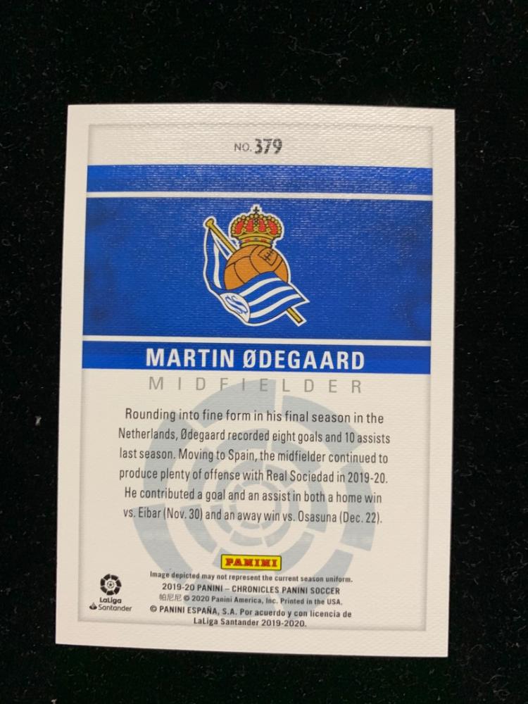 2019-20 Panini Chronicles La Liga Canvas Parallel Martin Odegaard Real Sociedad card numbered 12 out of 35