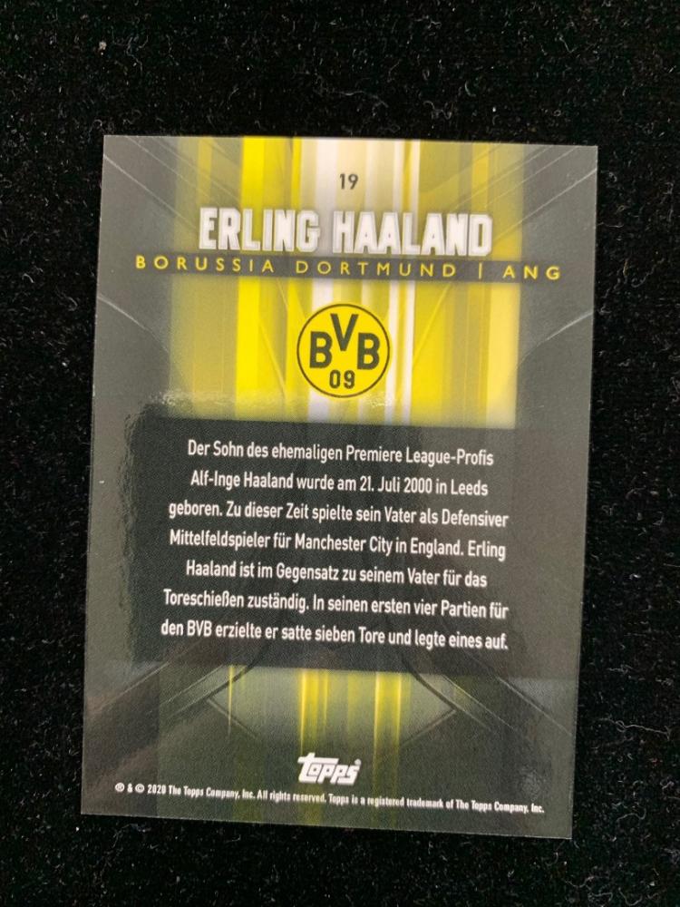 2020 Topps Transcendent Erling Haaland Borussia Dortmund base card serial 045/100