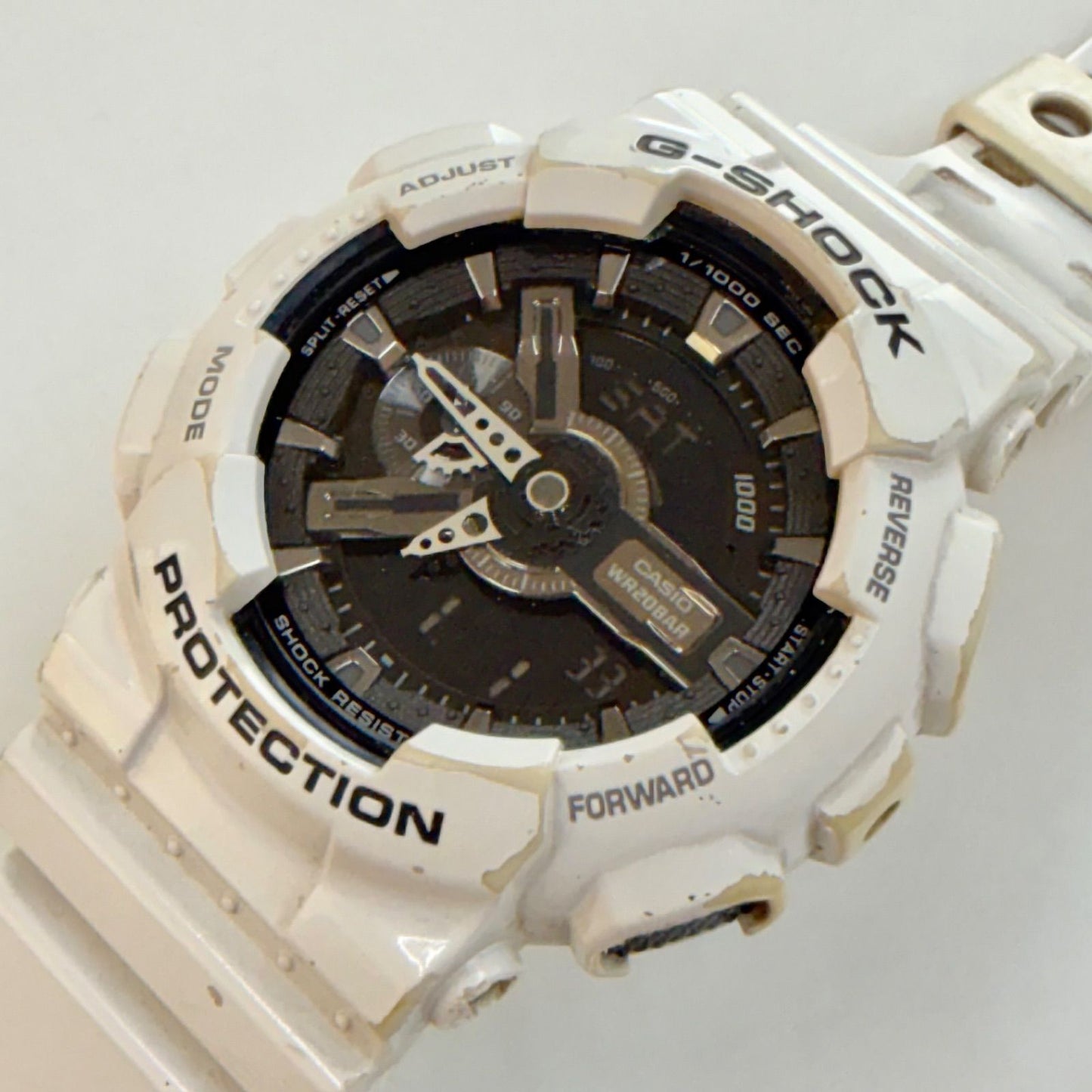 Casio G-Shock GA-110GW-7A Watch Module 5146 White and Black Used with Flaws — Japan Import