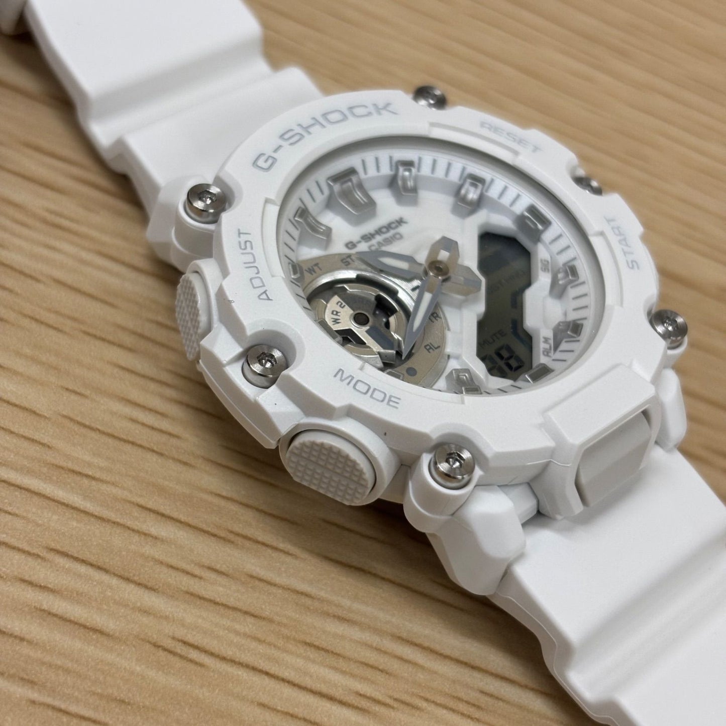 Casio G-Shock GMA-S2200M G-Shock Pair Watch Set White and Black Models