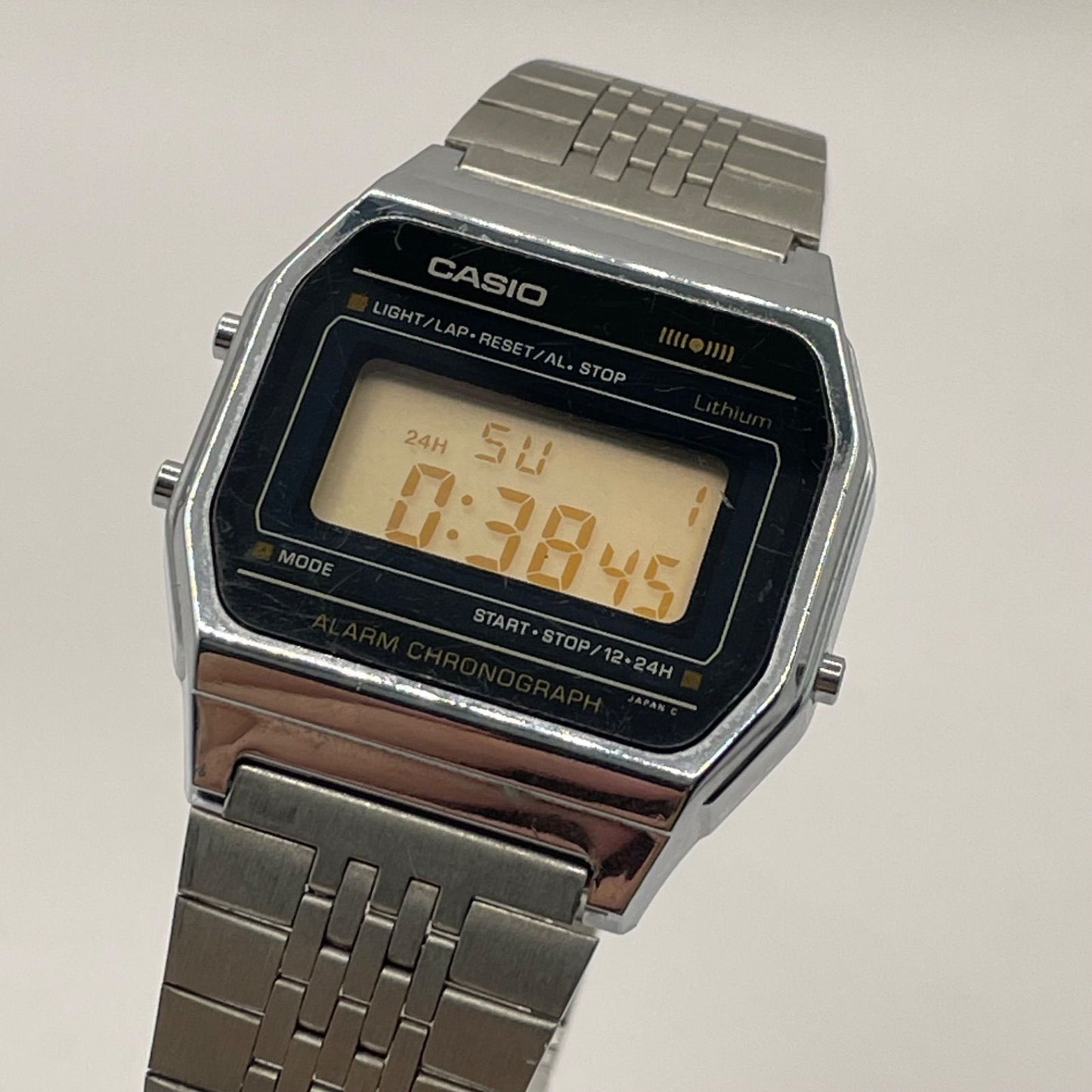 Casio A152 Vintage Watch with 415 Module Made in Japan