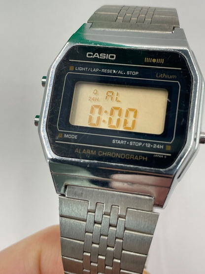 Casio A152 Vintage Watch with 415 Module Made in Japan