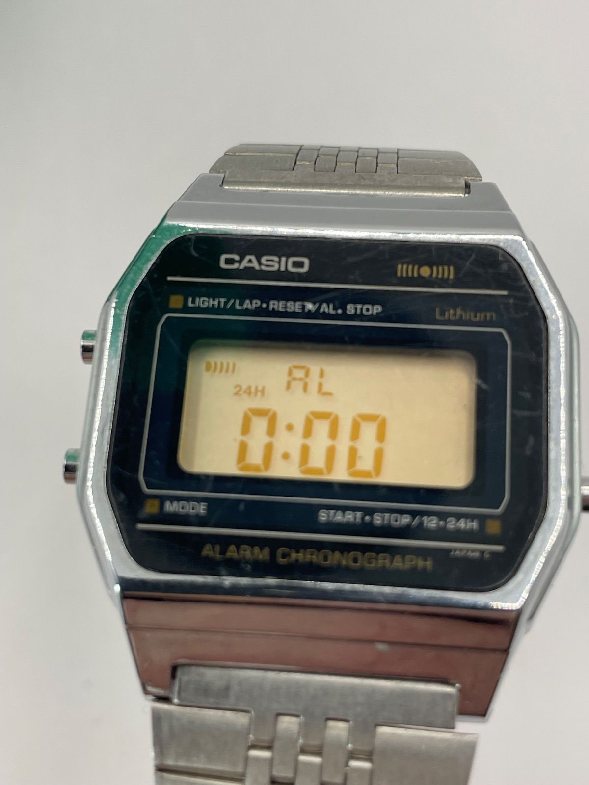 Casio A152 Vintage Watch with 415 Module Made in Japan