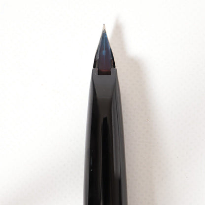 Pilot Elite Crosshatch short fountain pen in black and silver with 18K gold nib, vintage 1975 model
