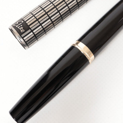 Pilot Elite Crosshatch short fountain pen in black and silver with 18K gold nib, vintage 1975 model
