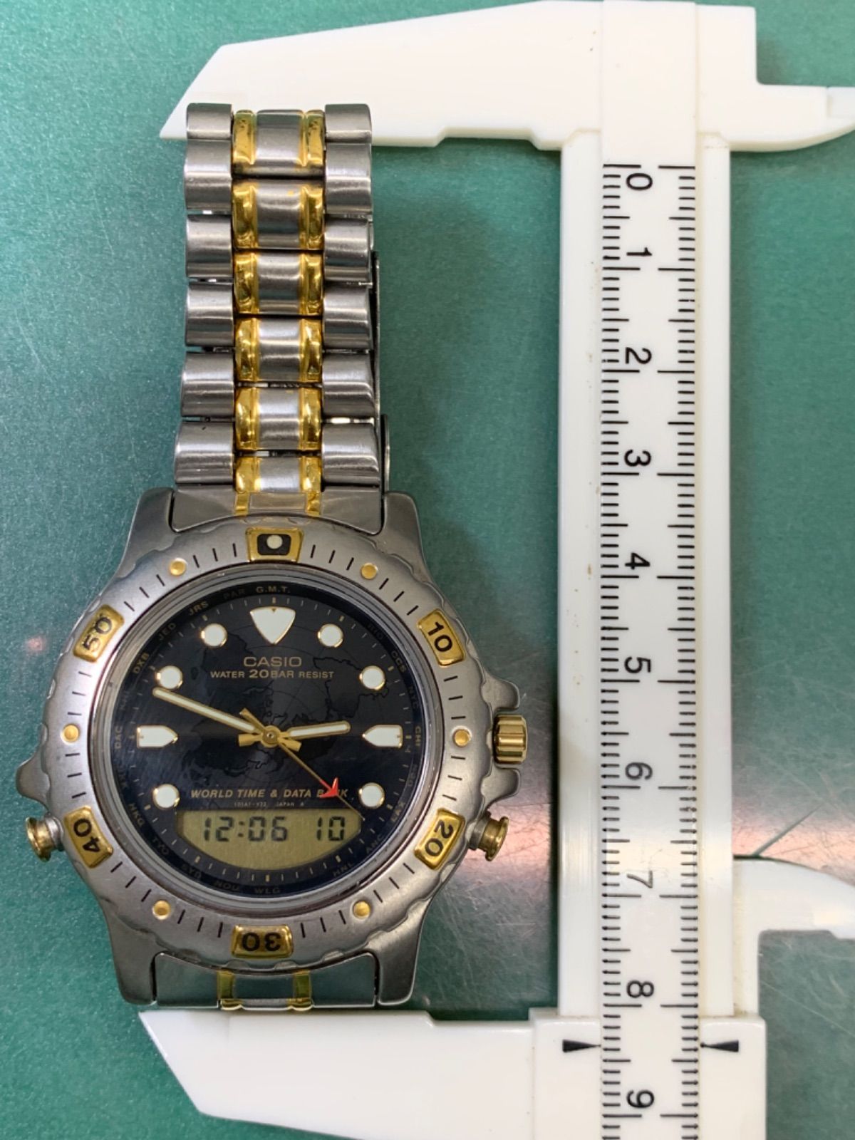 Casio World Time Data Bank R6-5539 Model AD-722 Used Watch with Black Dial — Japan Import