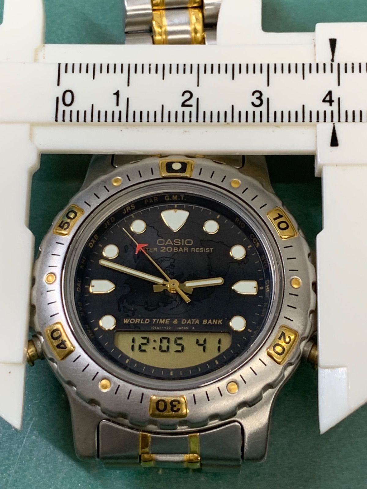 Casio World Time Data Bank R6-5539 Model AD-722 Used Watch with Black Dial — Japan Import