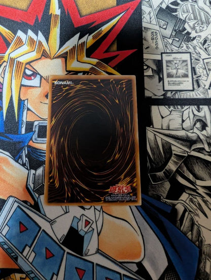 Bandai Yu-Gi-Oh Duel Monsters Armor Black Dragon Cyber Dark Dragon Ultimate Rare Leaf trading card
