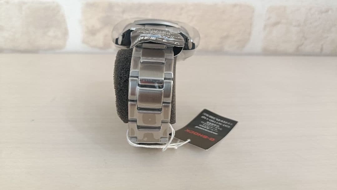 Casio G-Shock G-Steel GST-W110D-1AJF Solar Radio Watch for Men — Japan Import
