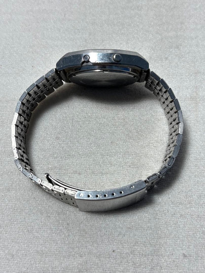 Casio W-51