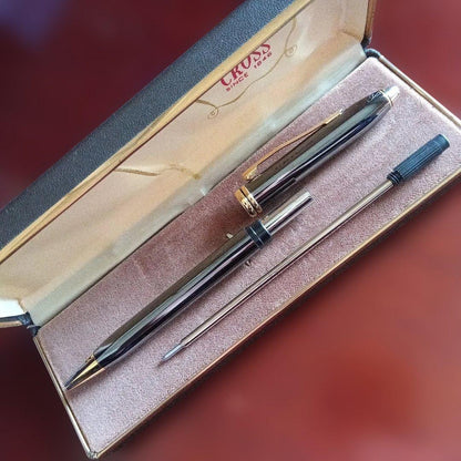 Cross Townゼント USA Ballpoint Pen with Case in Gunmetal Black — Japan Import