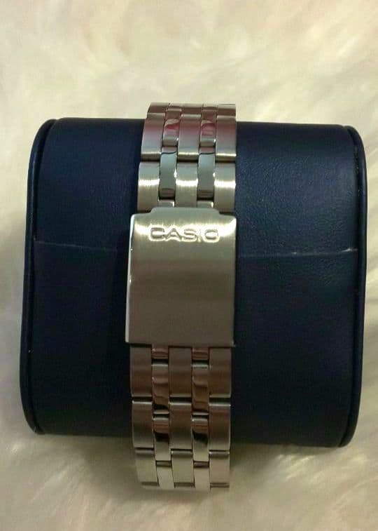 Casio Analog Quartz Watch with Navy and Silver Stainless Steel Band
