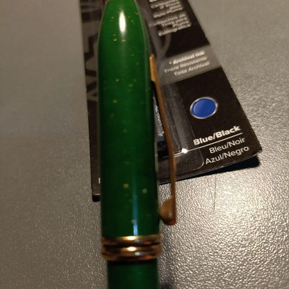 Cross Tulip Collection Jade Fountain Pen with Rare Jade and 22K Gold Leaf — Japan Import