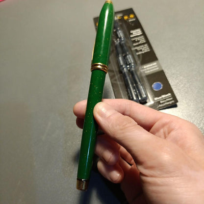 Cross Tulip Collection Jade Fountain Pen with Rare Jade and 22K Gold Leaf — Japan Import
