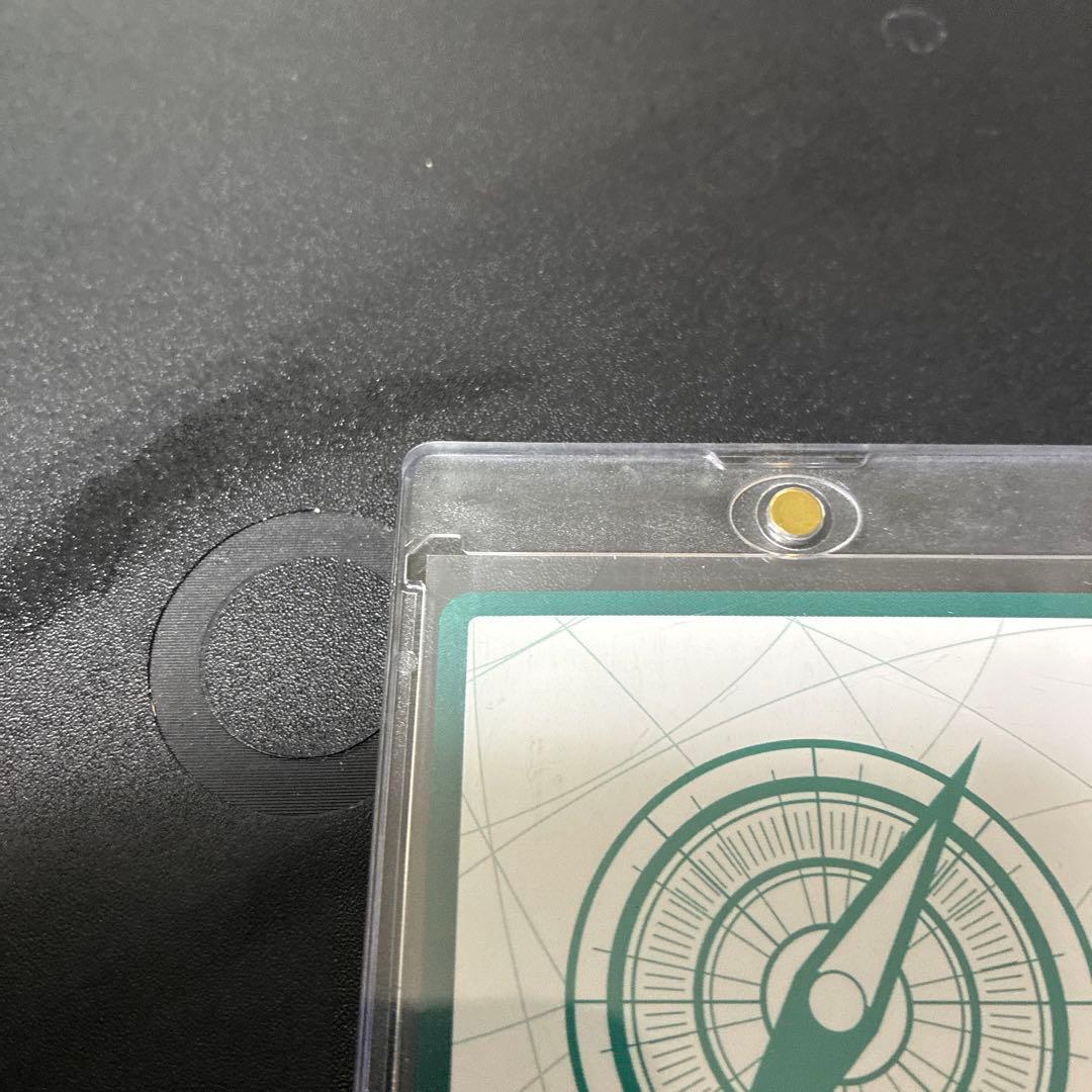 One Piece Card Game Don Card with heart-pattern hologram featuring Hancock in gold hologram design
