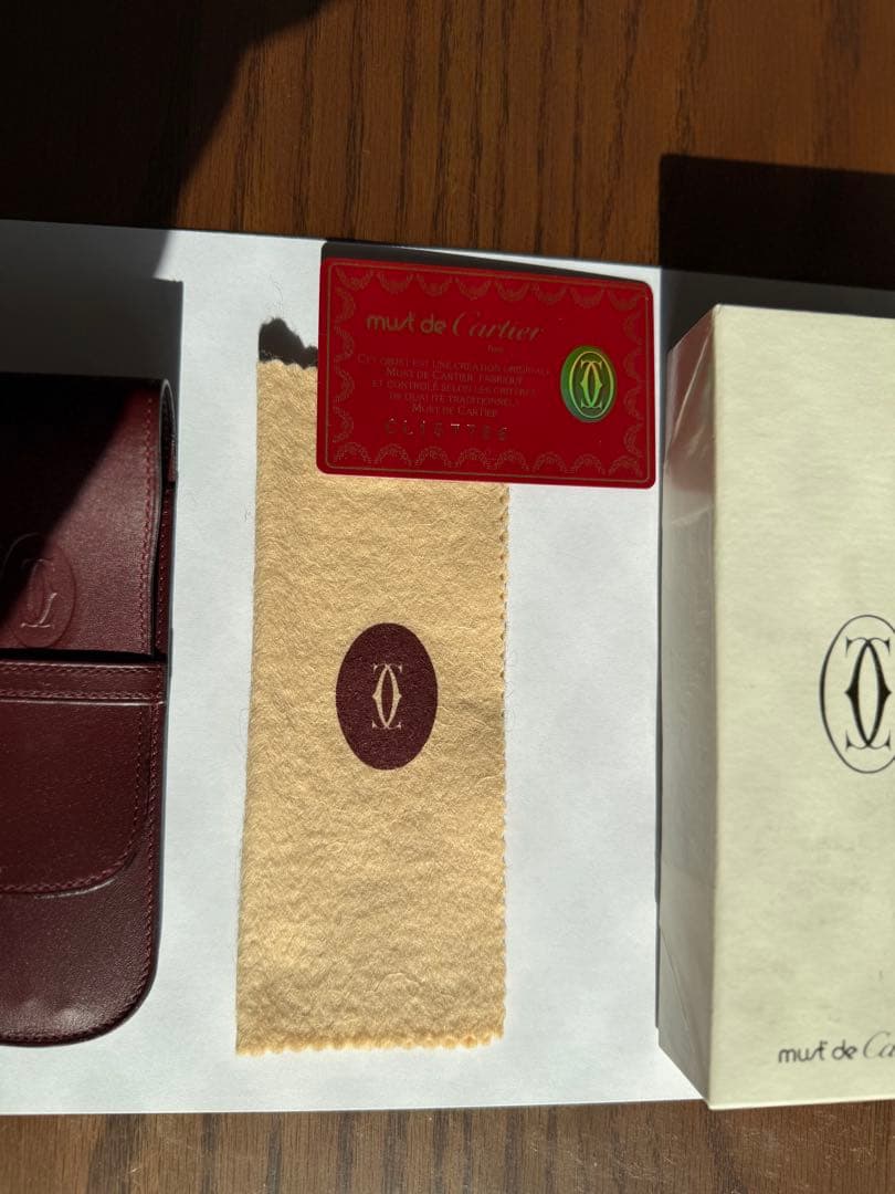 Mut de Cartier Wine Red Leather Case with Cleaning Cloth and Cards