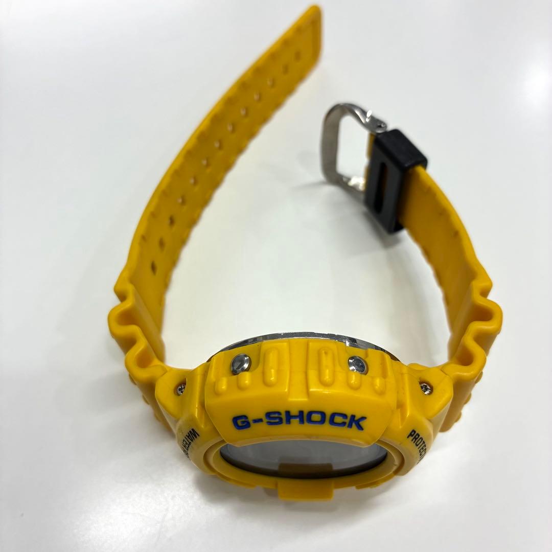 Casio G-Shock FROGMAN DW-6300-9 Model Rare Vintage Watch with Yellow and Gray Accents — Japan Import