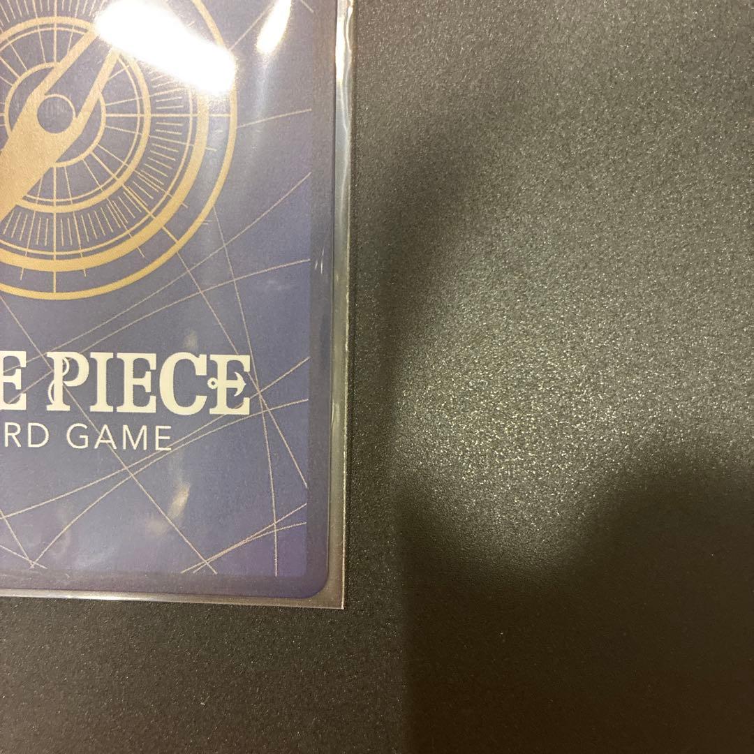 One Piece Gold D. Roger WANTED card 13000 with red front and compass back, Japanese import, includes loader