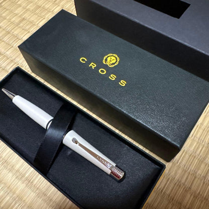 CROSS luxury pen with elegant design and dedicated case for business and everyday writing