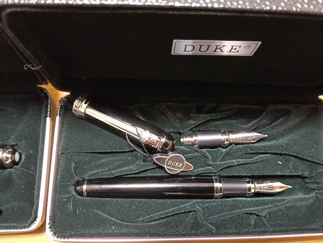 Duke Pen Set with Ballpoint Pen and Other Writing Instruments, 7 Pieces—Japan Import