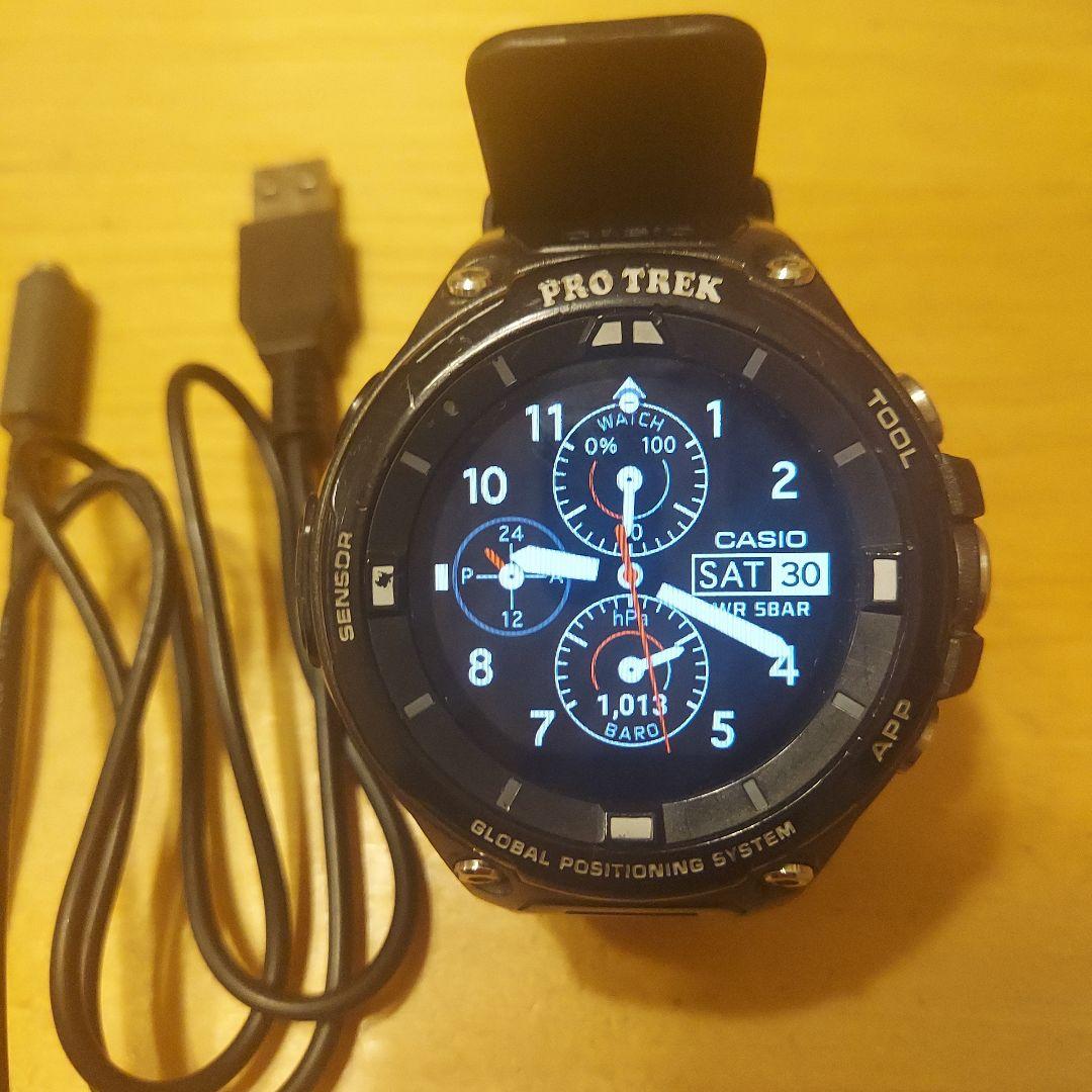 Casio PRO TREK Smartwatch with GPS and Charging Cable - Japan Import