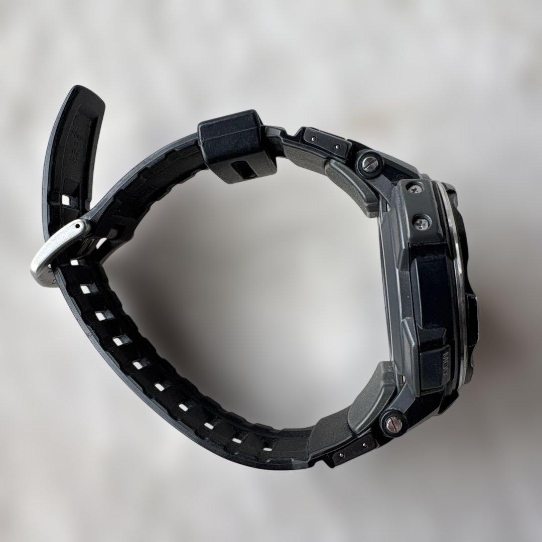 Casio Pro Trek PRW-2500 Black Watch — Japan Import