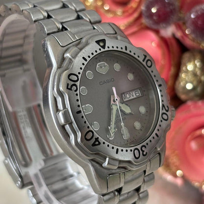 Casio Diver's 20BAR Men's Watch Quartz with Day and Date — Japan Import