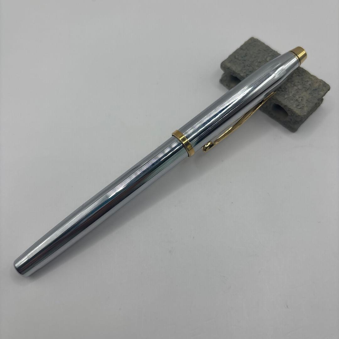 Cross Classic Century II Fountain Pen Medallist F Nib