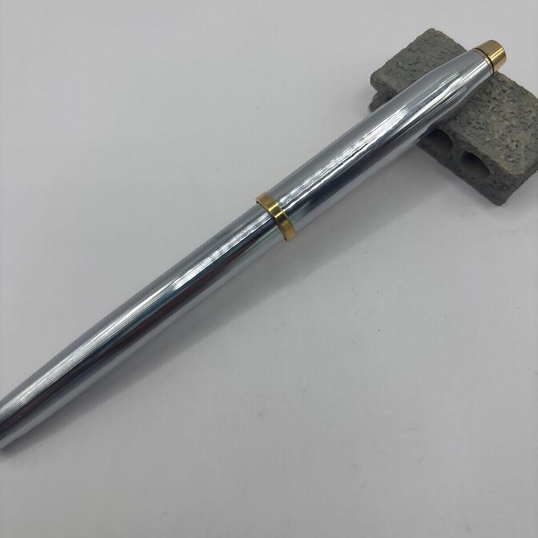 Cross Classic Century II Fountain Pen Medallist F Nib