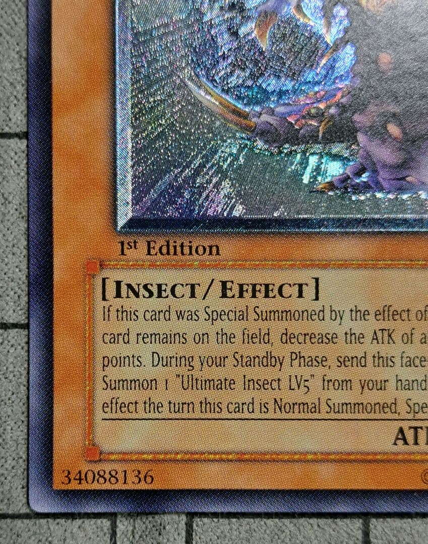 Yugioh Ultimate Insect LV3 Relief monster card with wind attribute insect race level 3 ultimate rare Old Asia Version First Edition