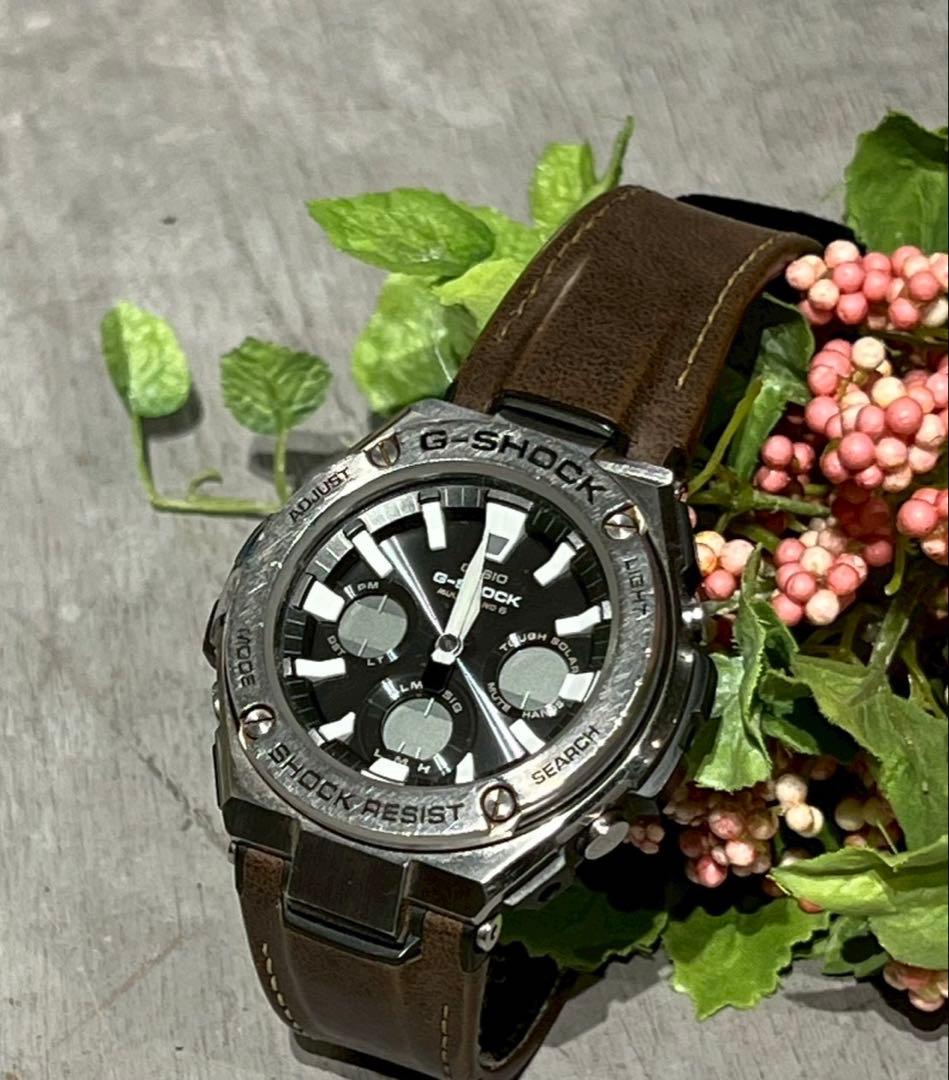 Casio G-Shock G-Shock Watch GST-W130L Radio Solar