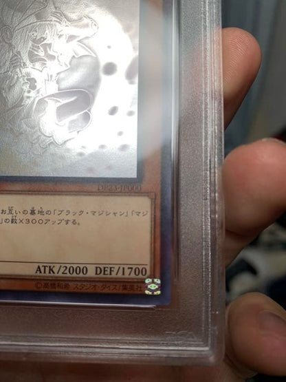 PSA 10 Black Magician Girl Secret Rare 20th Anniversary Holo Yu-Gi-Oh Japanese card