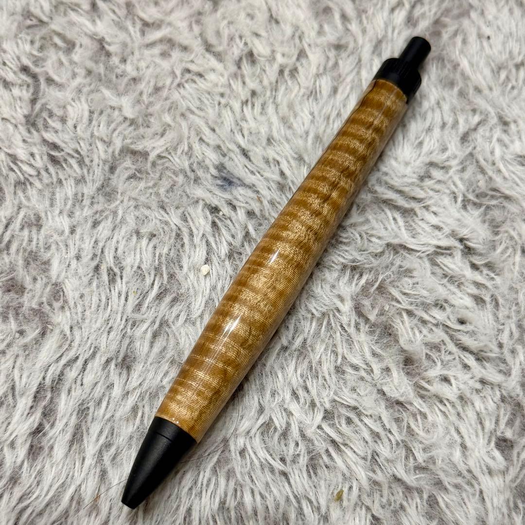 Kihada Wood Pen with Lacquer Finish Handmade Carved with Figured Spalted Maple Grain