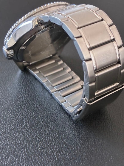 Casio Diver's Watch MDV-106-1AV Model with Silver Band — Japan Import