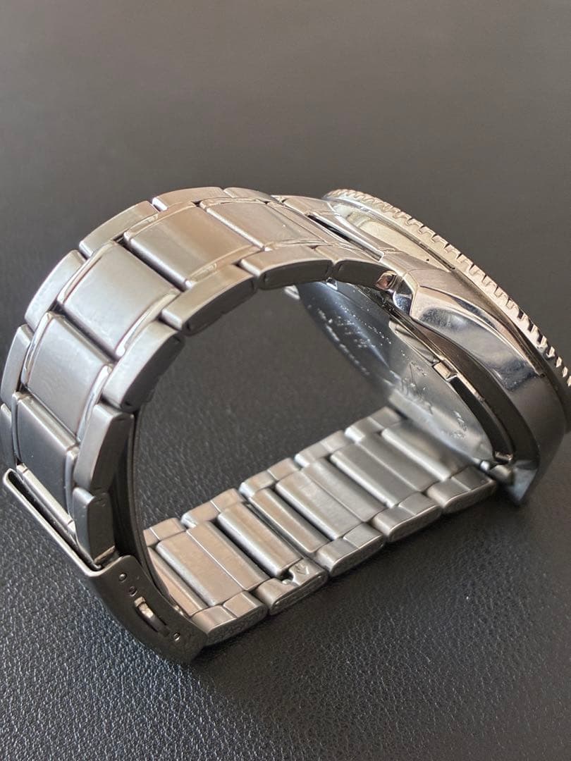 Casio Diver's Watch MDV-106-1AV Model with Silver Band — Japan Import