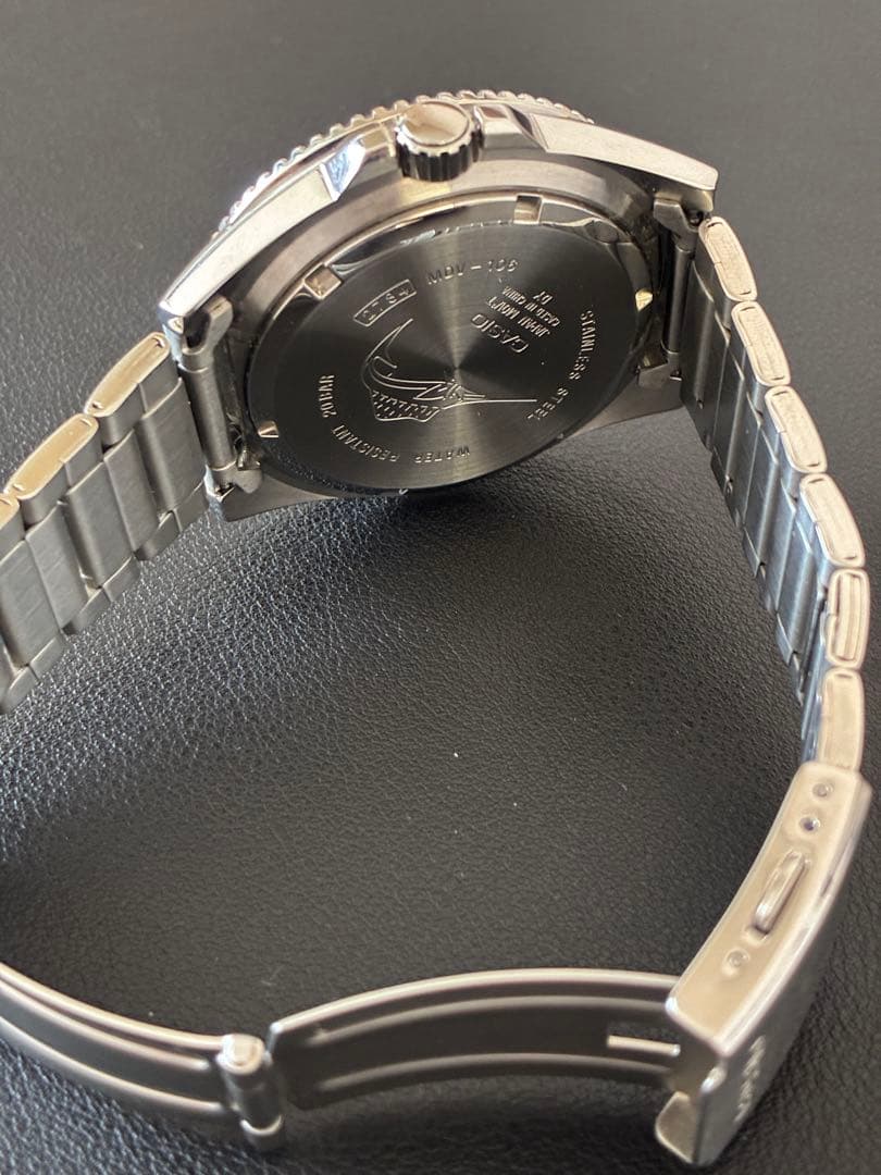 Casio Diver's Watch MDV-106-1AV Model with Silver Band — Japan Import