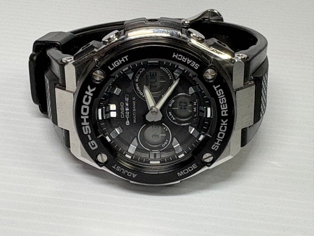 Casio G-Shock GST-W300G-1AJF with Box and Instructions — Japan Import