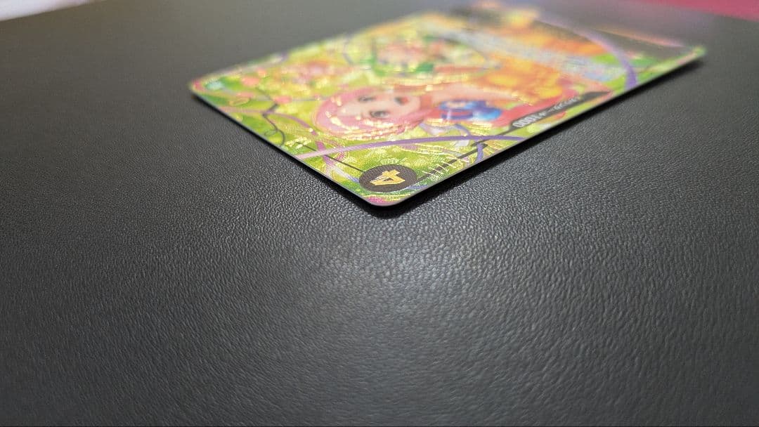 One Piece Card Game Rebecca Parallel Card Black Attribute character from Japan import in protective sleeve